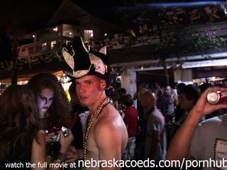 Hot Girls Flashing On The Streets Of Key West